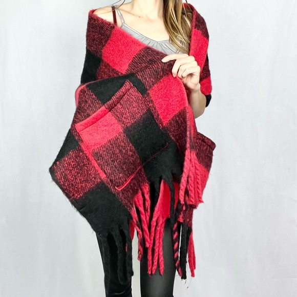 🧣🖤Red & Black Plaid Super Soft Cozy Big Pockets Scarf Shawl Wrap w/Fringe - Picture 3 of 7